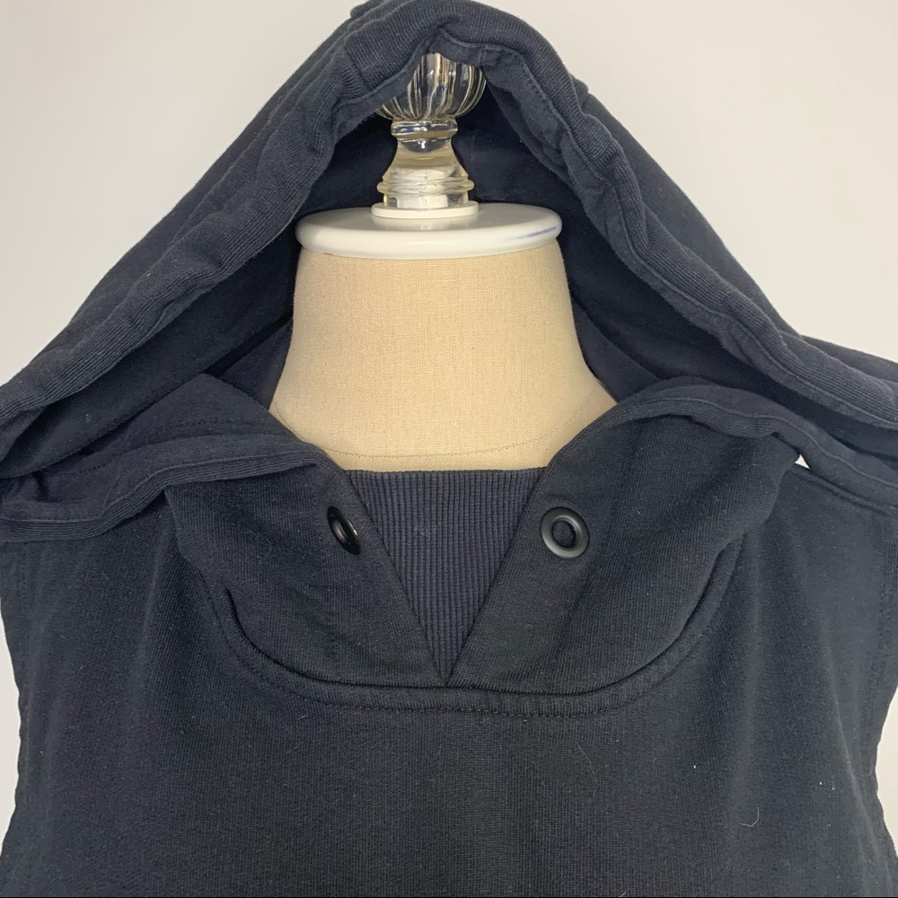 IVY Park Cropped Sleeveless Hoodie - Picture 14 of 16